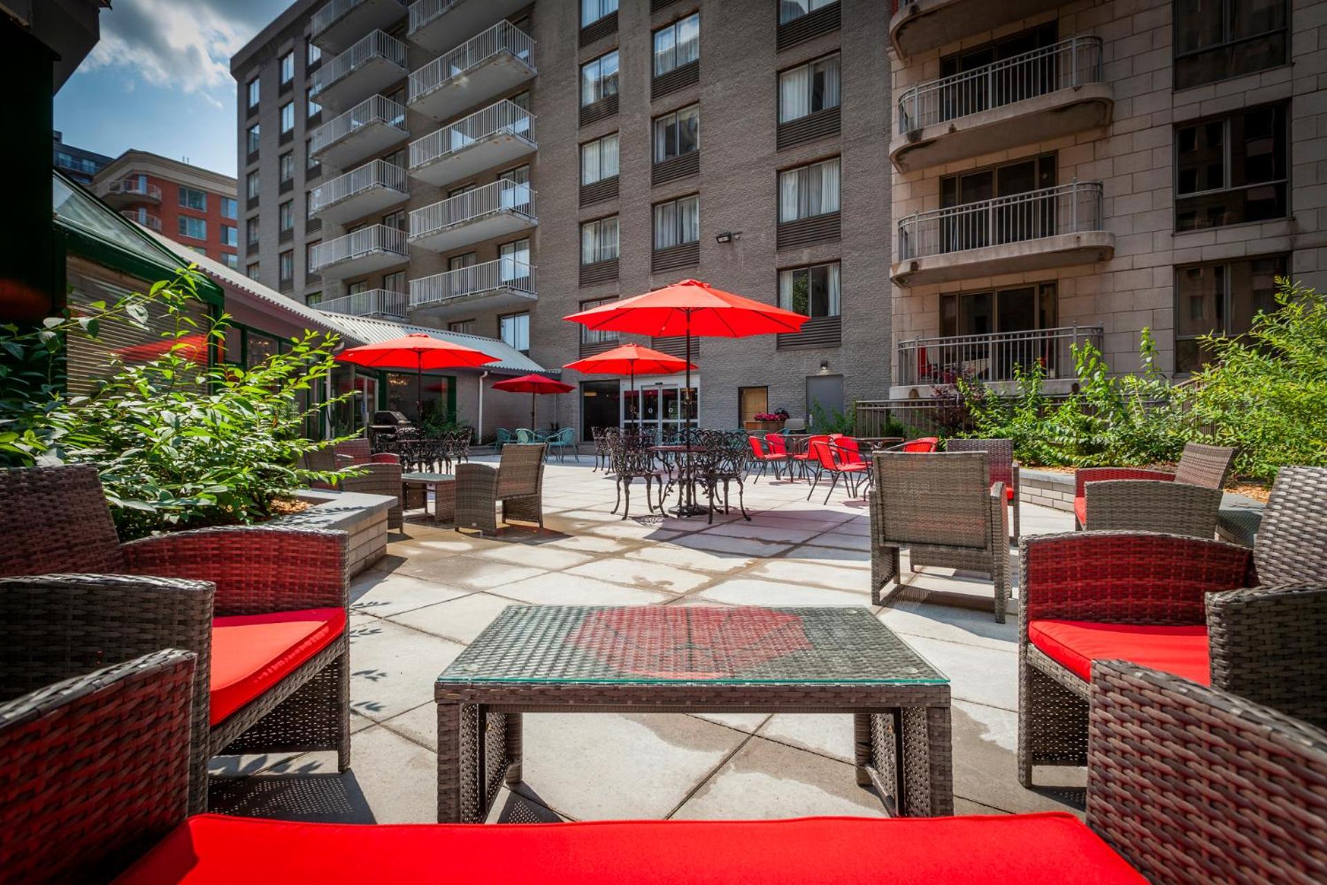 Le Nouvel Hotel Montréal Esterno foto