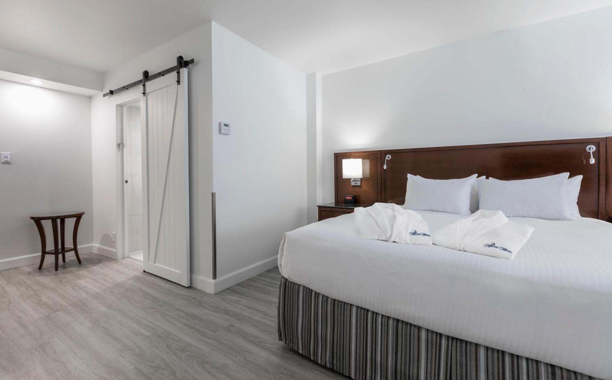Le Nouvel Hotel Montréal Esterno foto